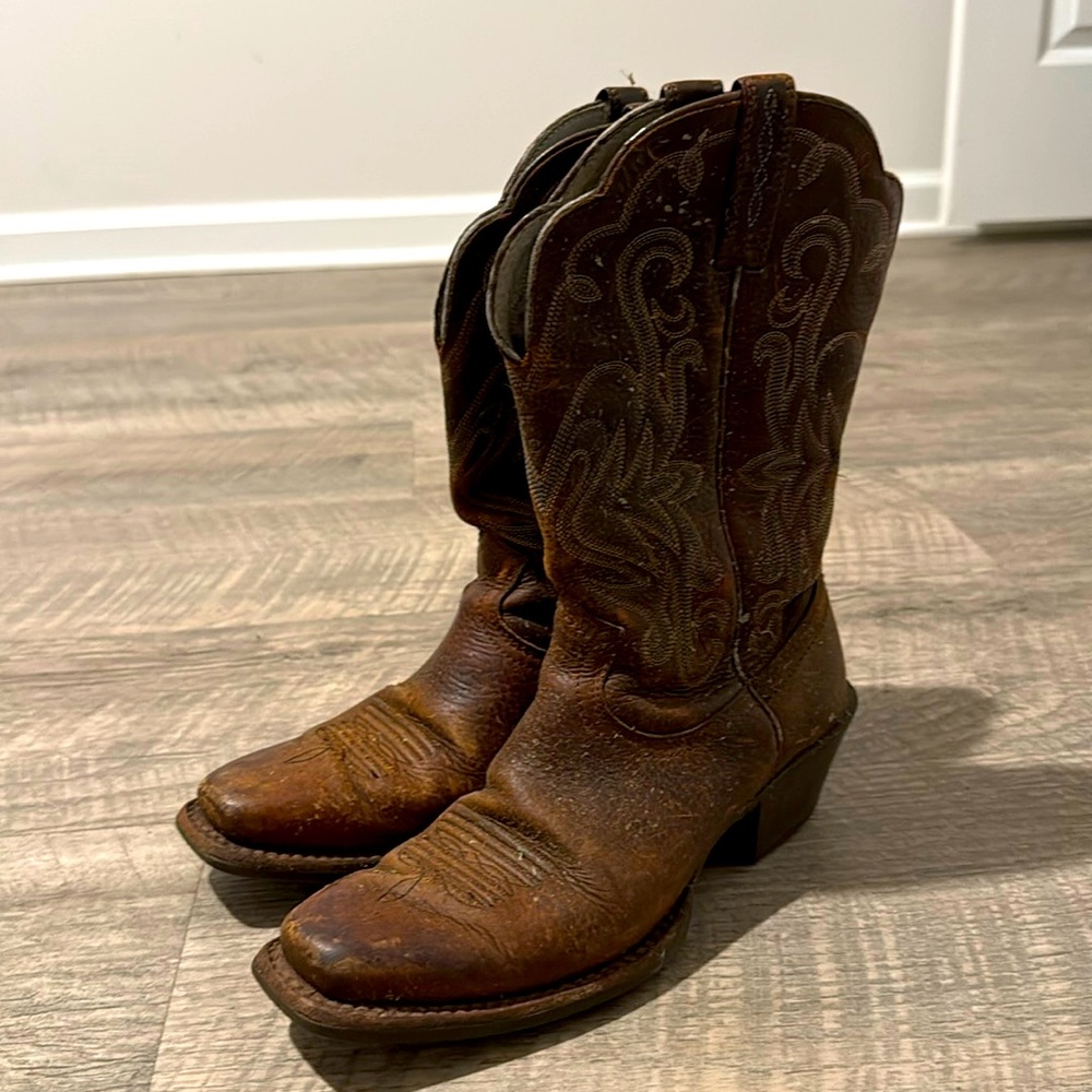Arita boots brown
